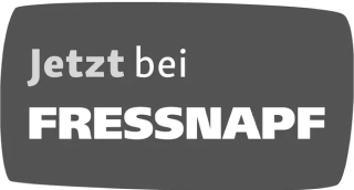 Der Text auf Deutsch lautet „Jetzt bei FRESSNAPF“ in großer weißer Schrift auf dunkelgrauem Hintergrund.