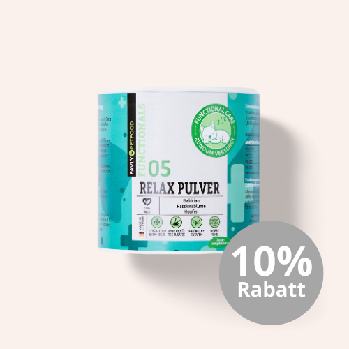 Ein Behälter Relax Pulver – Sonderangebot von FAVLY Petfood mit einem 10 % Rabatt-Emblem auf hellem Hintergrund, das die beruhigende Heilkräutermischung für ultimative innere Ruhe präsentiert.