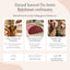 Drei PURE Bites Enten-Snacks von FAVLY Petfood: Hund, rohes Entenfleisch, Hand mit Snackbeutel.
