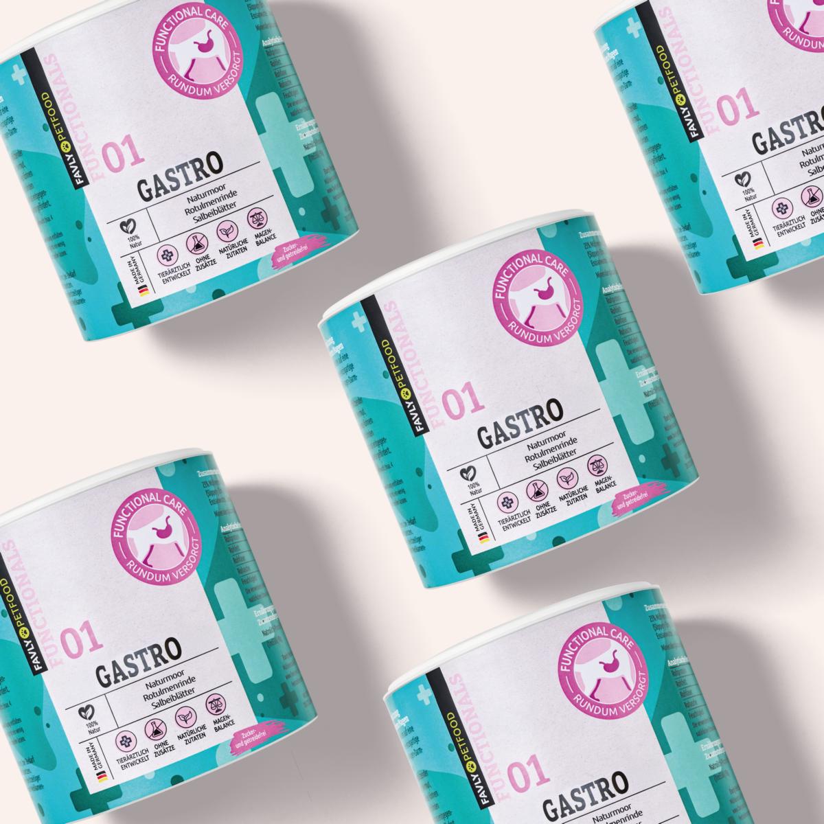 Fünf FAVLY Petfood GASTRO Pulver - Sodbrennen & Grasfressen Behälter diagonal auf einem hellen Hintergrund angeordnet.