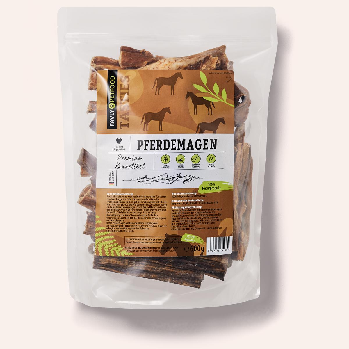 Tüte Pferdemägen 600g Hundeleckerli von FAVLY Petfood für ernährungssible Hunde, mit Pferdeillustrationen auf der Verpackung, um ihre natürliche und gesunde Wirkung hervorzuheben.